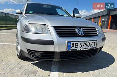 Седан Volkswagen Passat 2003 в Виннице