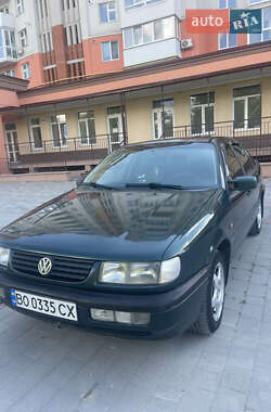 Седан Volkswagen Passat 1996 в Тернополі