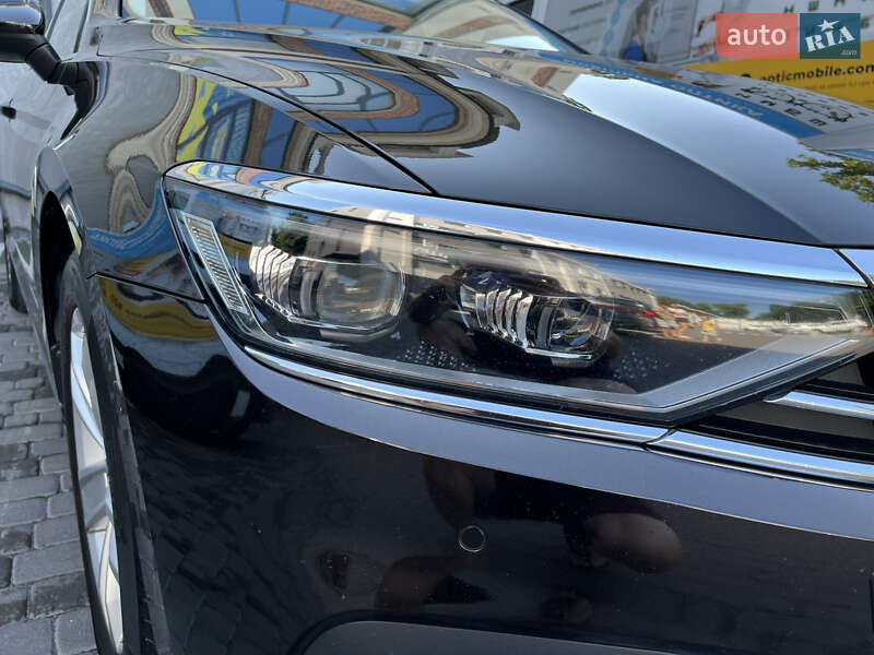 Универсал Volkswagen Passat 2019 в Киеве фото 13 Универсал Volkswagen Passat 2019 в Киеве