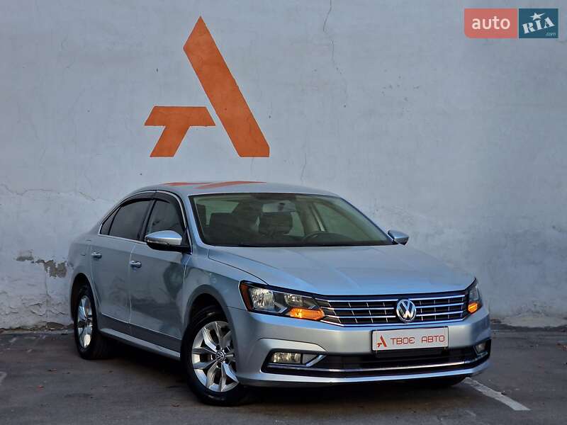 Седан Volkswagen Passat 2016 в Одессе