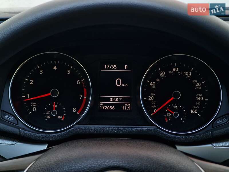 Седан Volkswagen Passat 2016 в Одессе