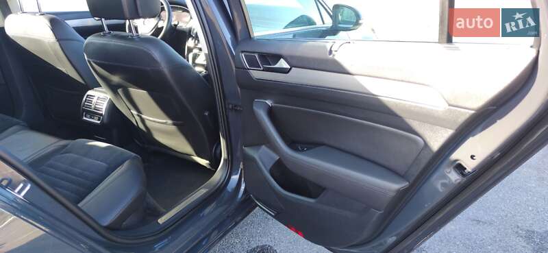 Универсал Volkswagen Passat 2015 в Нетешине