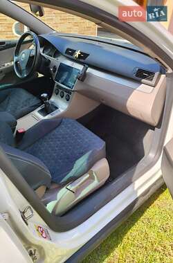 Универсал Volkswagen Passat 2009 в Опошне