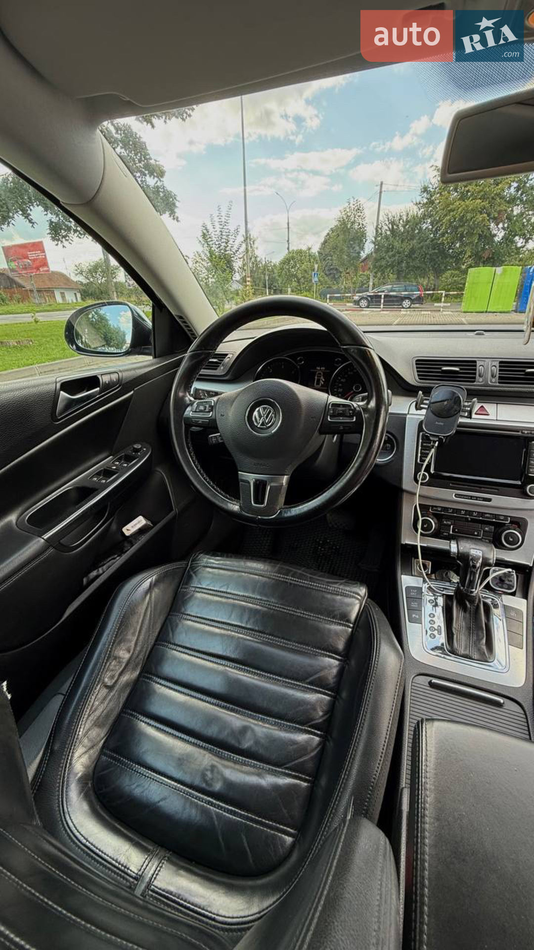 2010 Volkswagen Passat - мініатюра 9