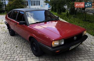 Хетчбек Volkswagen Passat 1986 в Надвірній