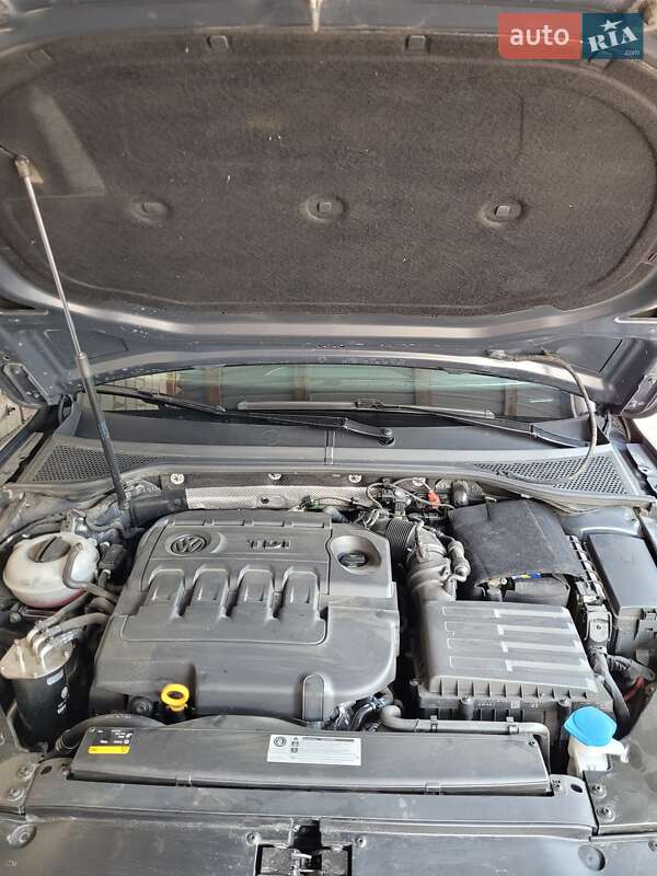 Седан Volkswagen Passat 2017 в Первомайске