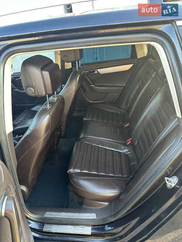 Універсал Volkswagen Passat 2012 в Черкасах