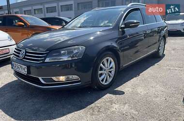 Універсал Volkswagen Passat 2012 в Києві
