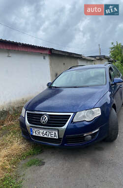 Универсал Volkswagen Passat 2006 в Киеве