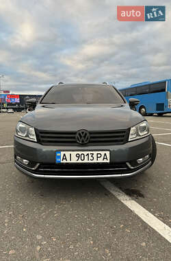 Універсал Volkswagen Passat 2011 в Києві