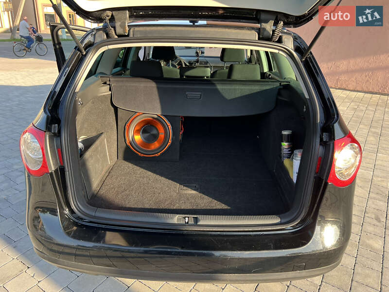 Универсал Volkswagen Passat 2006 в Бродах