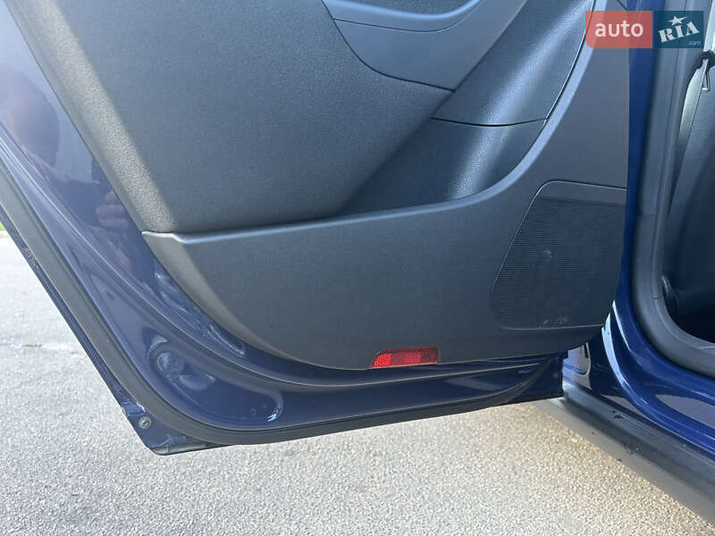 Универсал Volkswagen Passat 2007 в Житомире