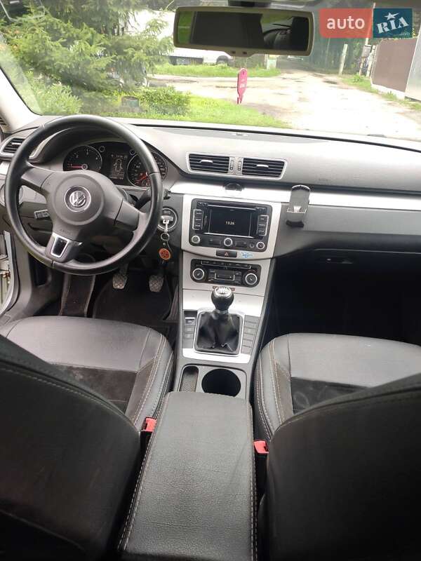 Универсал Volkswagen Passat 2011 в Броварах