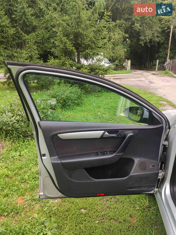 Универсал Volkswagen Passat 2011 в Броварах