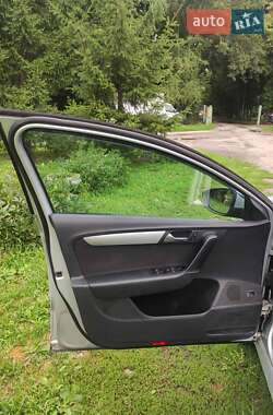 Универсал Volkswagen Passat 2011 в 