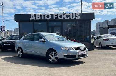 Седан Volkswagen Passat 2006 в Киеве