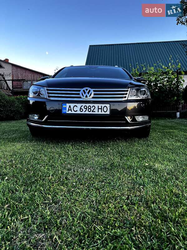 Універсал Volkswagen Passat 2014 в Луцьку