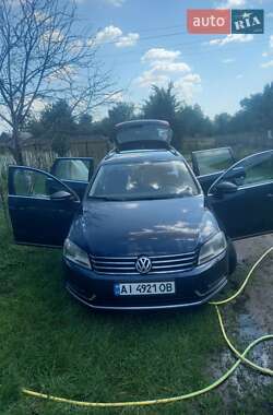 Универсал Volkswagen Passat 2011 в Буче