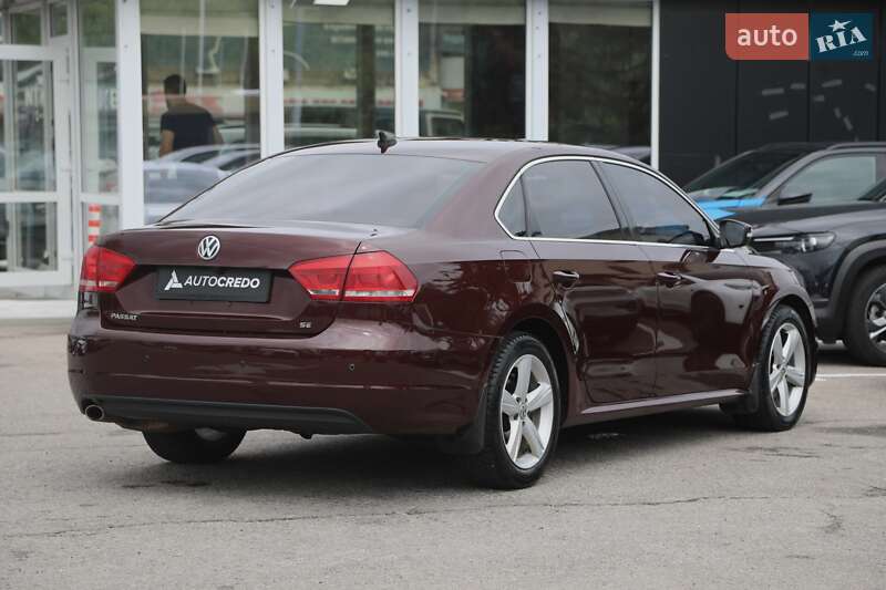 Седан Volkswagen Passat 2013 в Харькове