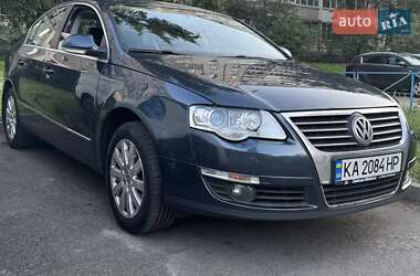 Седан Volkswagen Passat 2007 в Киеве