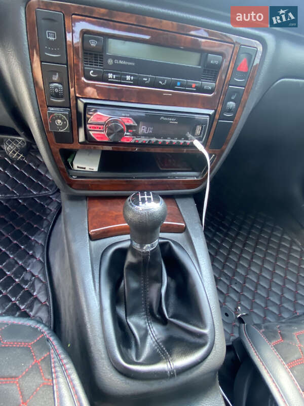 Седан Volkswagen Passat 2005 в Хмельницком