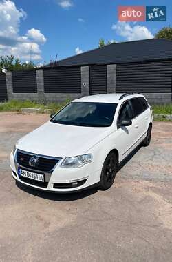 Універсал Volkswagen Passat 2006 в Житомирі