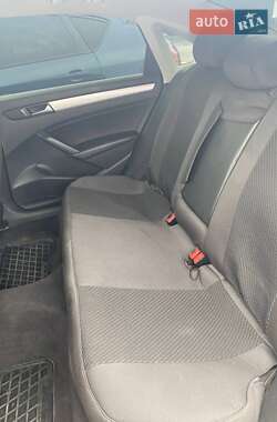 Седан Volkswagen Passat 2011 в 