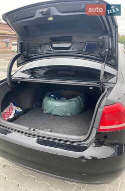 Седан Volkswagen Passat 2011 в 