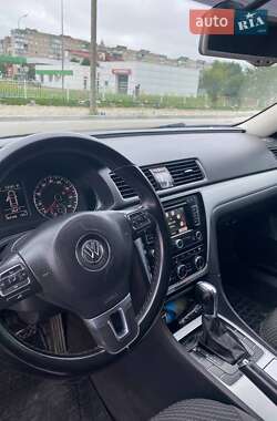 Седан Volkswagen Passat 2011 в 