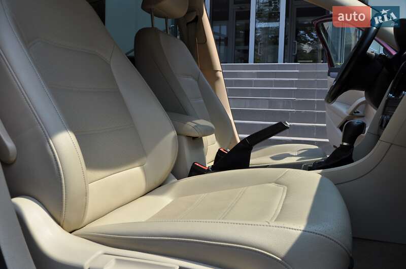 Седан Volkswagen Passat 2015 в Одессе