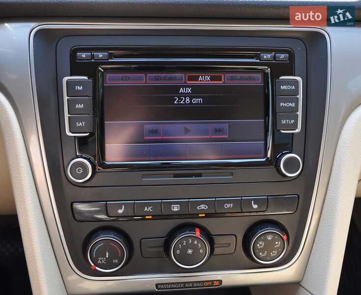 Седан Volkswagen Passat 2015 в Одессе