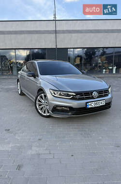 Седан Volkswagen Passat 2016 в Радехове