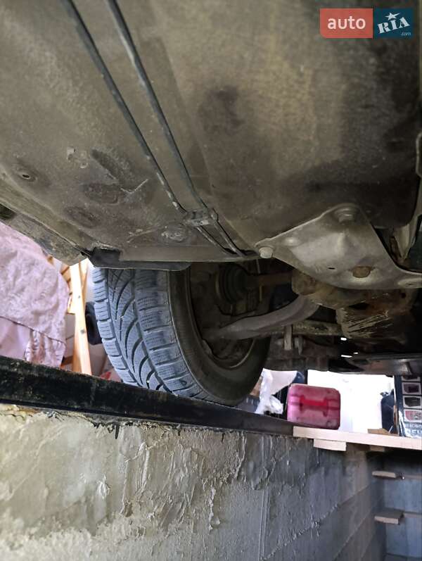 Седан Volkswagen Passat 2001 в Черновцах фото 24 Седан Volkswagen Passat 2001 в Черновцах