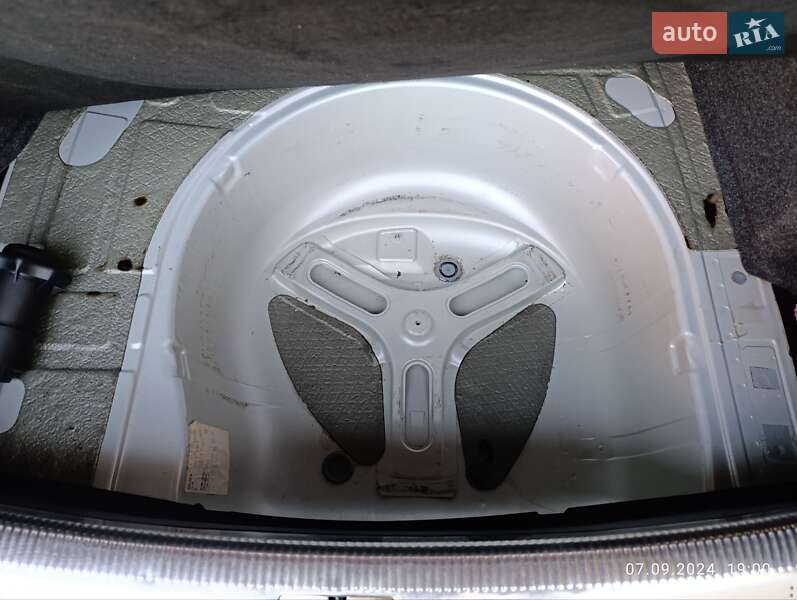 Седан Volkswagen Passat 2001 в Черновцах фото 35 Седан Volkswagen Passat 2001 в Черновцах