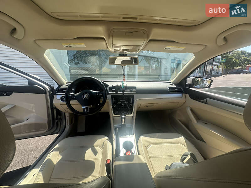 Седан Volkswagen Passat 2013 в Сумах