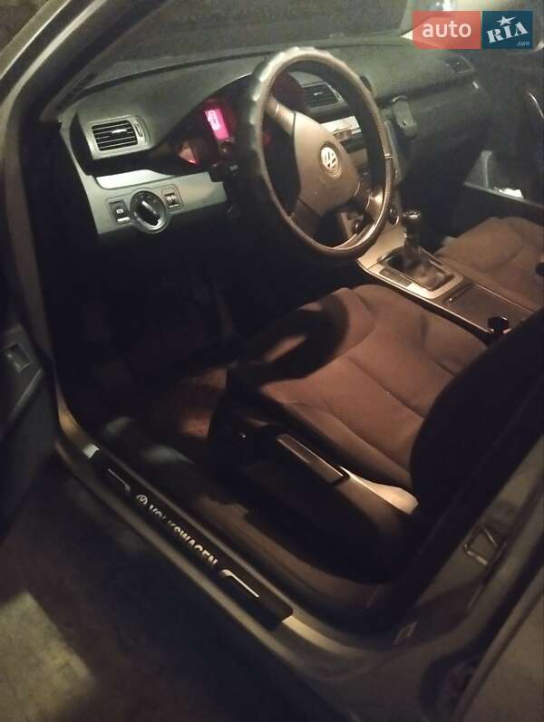 Універсал Volkswagen Passat 2007 в Кобеляках