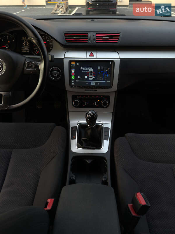 Универсал Volkswagen Passat 2010 в Ужгороде