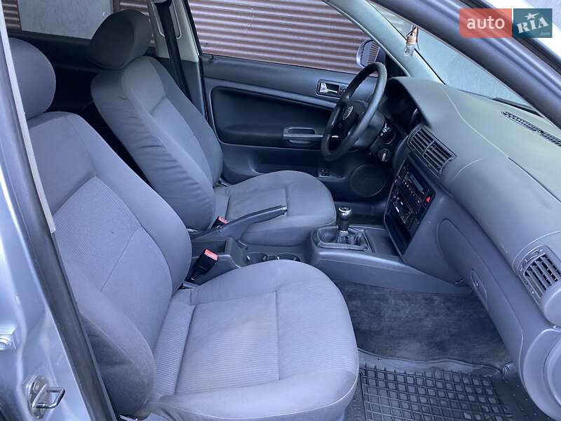 Універсал Volkswagen Passat 2004 в Хмельницькому