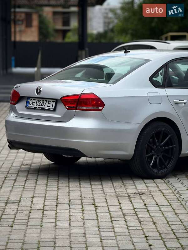 Седан Volkswagen Passat 2015 в Черновцах