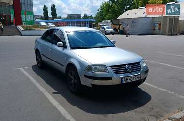 Седан Volkswagen Passat 2002 в Николаеве