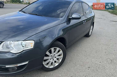Седан Volkswagen Passat 2010 в Изюме