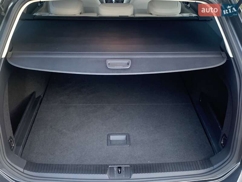 Універсал Volkswagen Passat 2016 в Тячеві