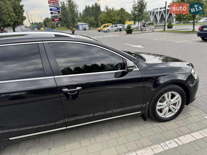 Універсал Volkswagen Passat 2011 в Хмельницькому