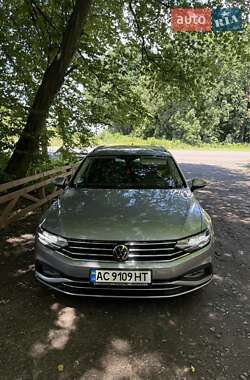 Універсал Volkswagen Passat 2020 в Луцьку