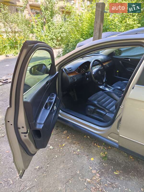 Универсал Volkswagen Passat 2007 в Киеве