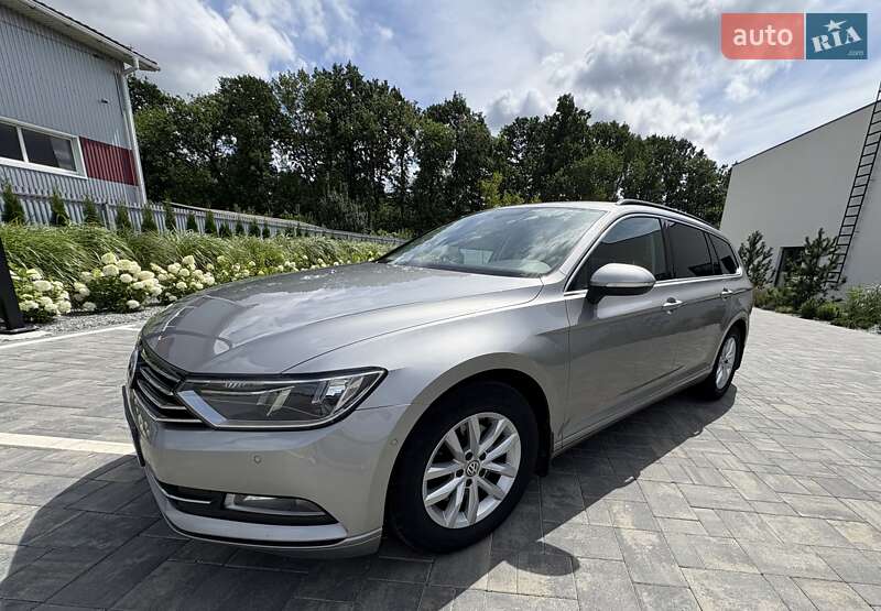Універсал Volkswagen Passat 2016 в Луцьку