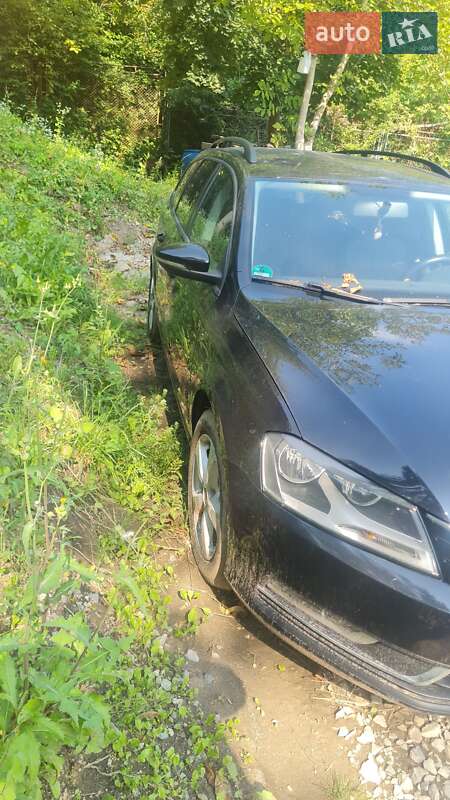 Універсал Volkswagen Passat 2012 в Тернополі