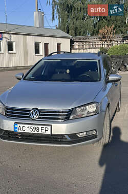 Універсал Volkswagen Passat 2012 в Луцьку