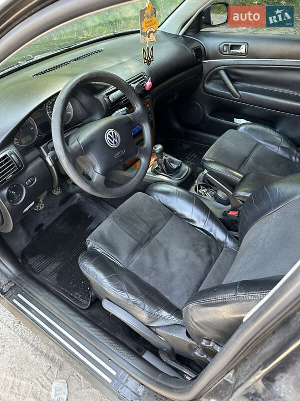 Универсал Volkswagen Passat 2003 в Львове