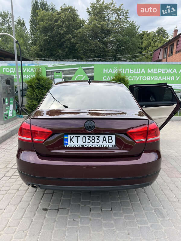 Седан Volkswagen Passat 2013 в Івано-Франківську